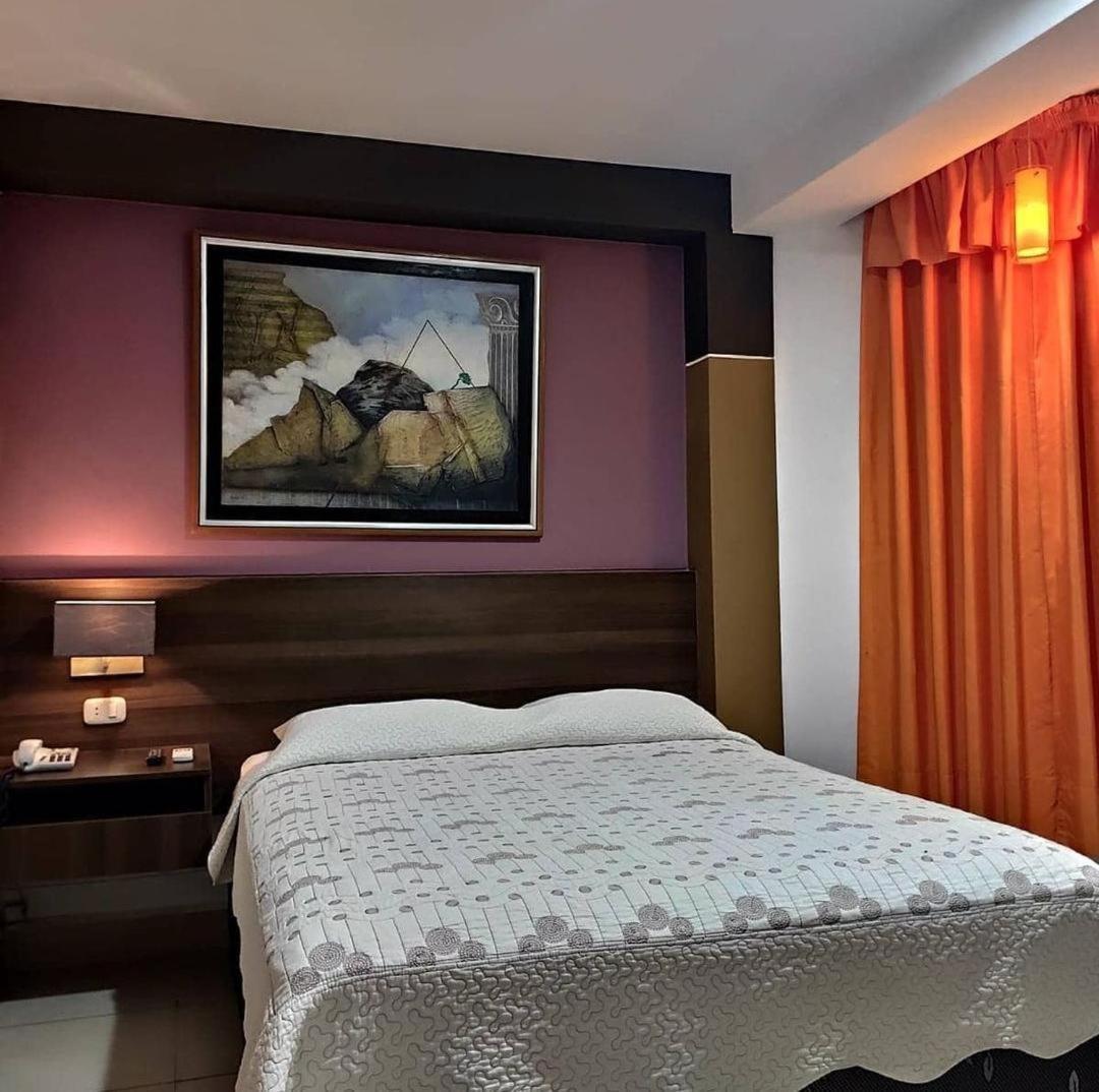 Rizzo Plaza Hotel Tumbes Exteriör bild